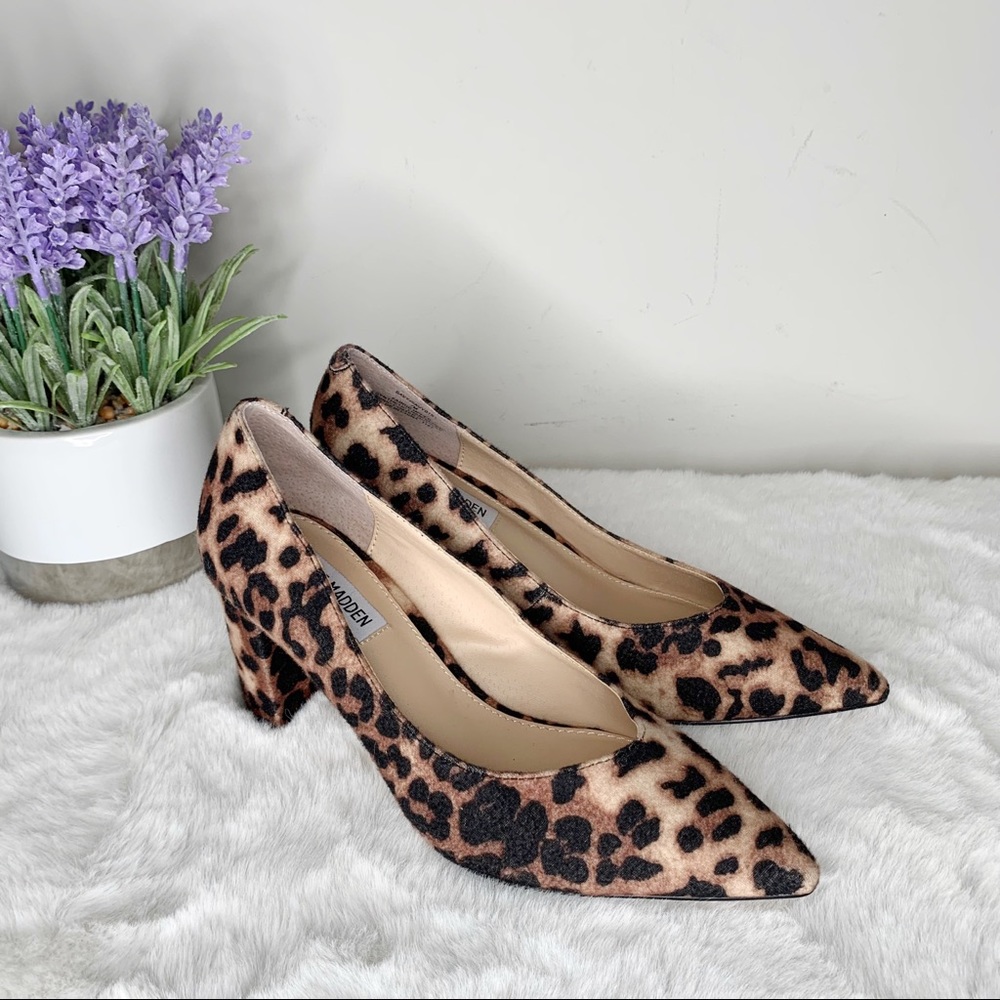 New Steve Madden Savy Pointed Toe Block Heel Pumps - image 2